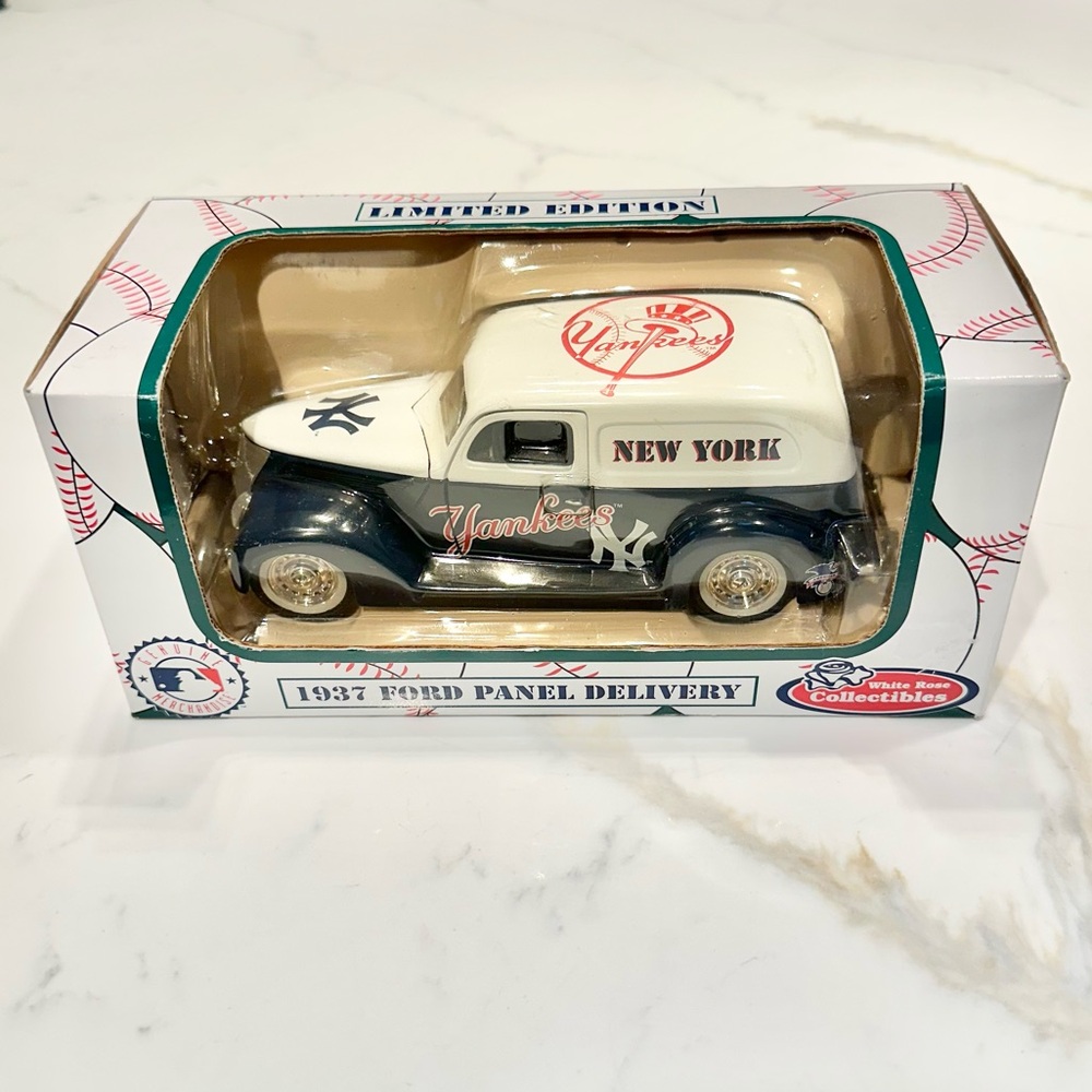 New York Yankees Limited Edition 1937 Ford Panel Delivery Diecast Collectible